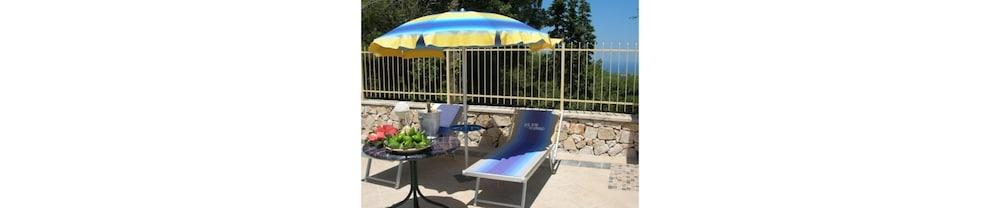 Hotel Lo Smeraldo Cisternino Dış mekan fotoğraf