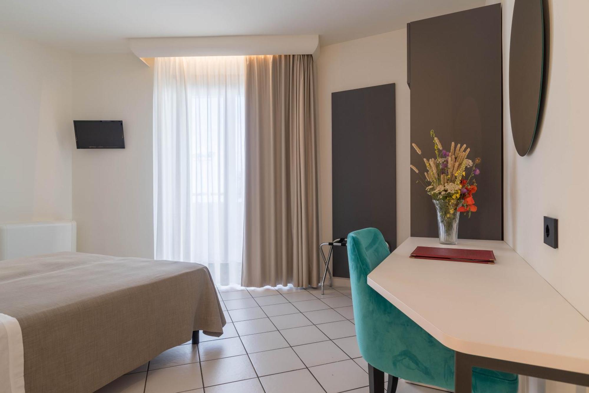 Hotel Lo Smeraldo Cisternino Dış mekan fotoğraf